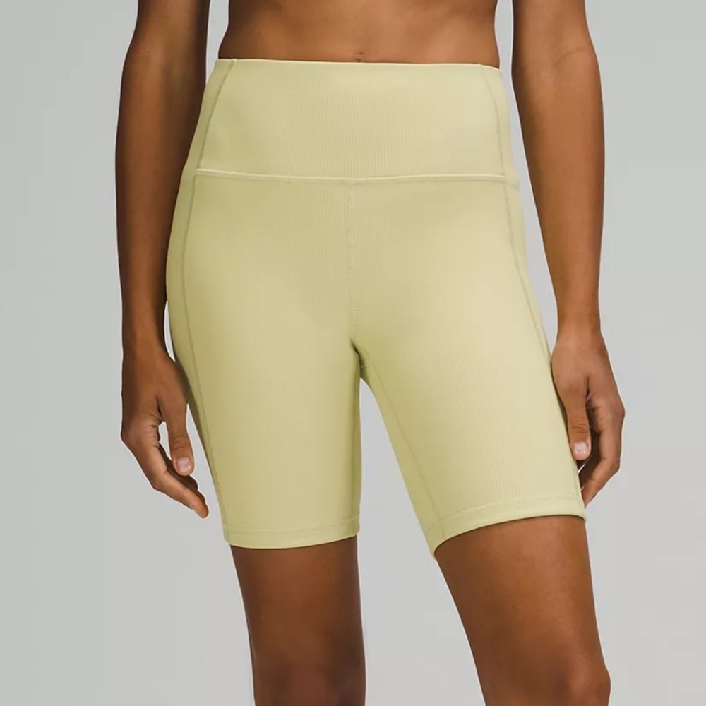 Robbed Contoured High-Rise Short 8”